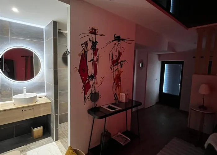 - Parenthese Romantique Avec Prive 度假居